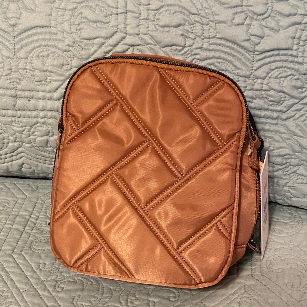 Lug Skeeter Bridge Quilted Crossbody Bag Chai Latte NWT - Picture 5 of 7